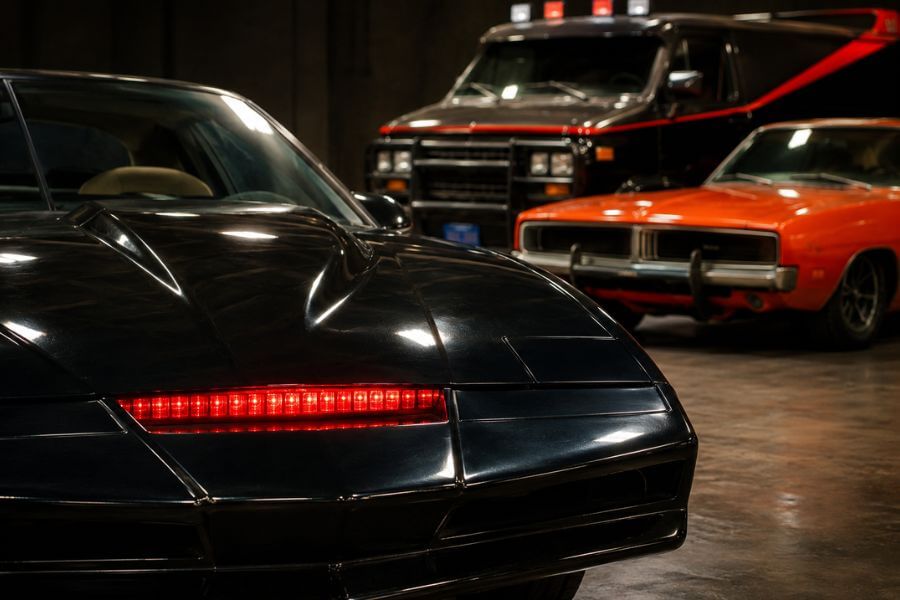 10 Iconic TV Cars and the True Stories Behind Them kunkun10