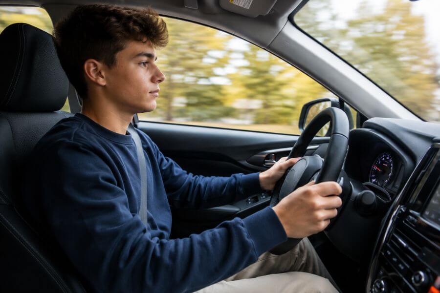10 Safest New Cars for Teenage Drivers This Year kunkun10