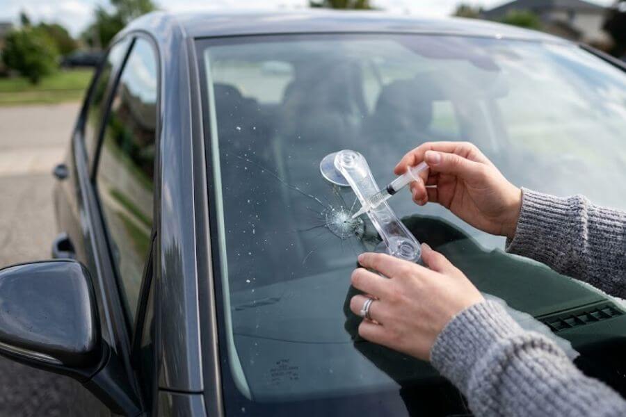 Read more about the article How to Repair a Rock-Chipped Windshield Using a Professional DIY Resin Kit