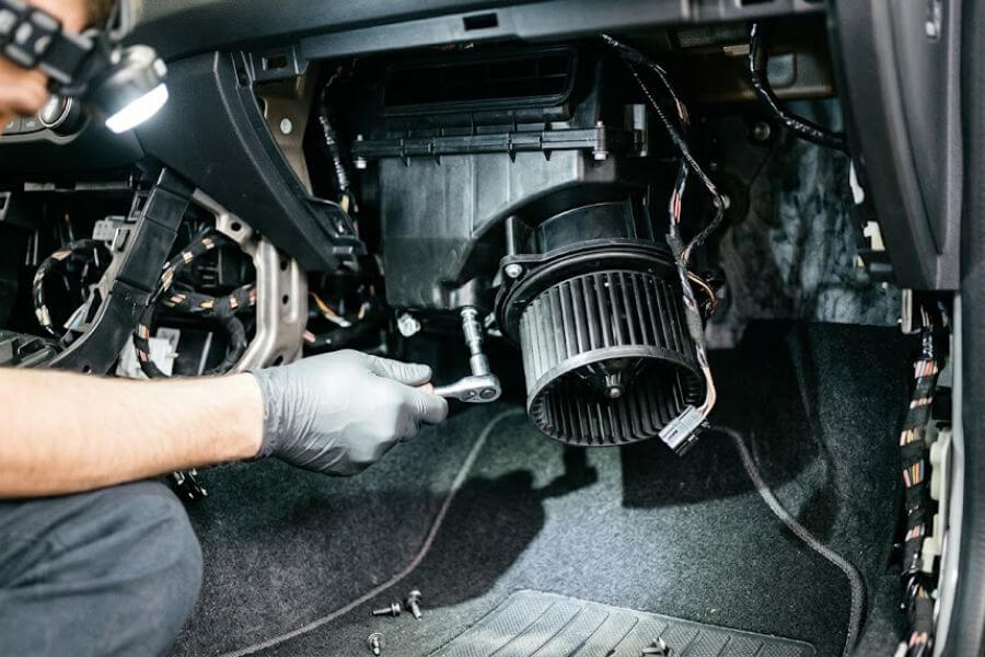 Read more about the article How to Replace a Noisy Car Heater Blower Motor Under the Dash