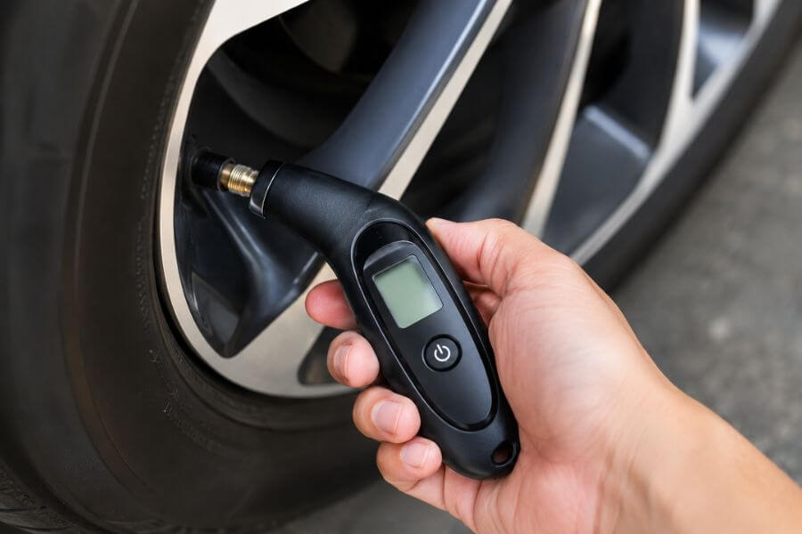 Read more about the article 5 Most Reliable AstroAI Digital Pressure Gauges to Keep Your Tires Perfectly Inflated